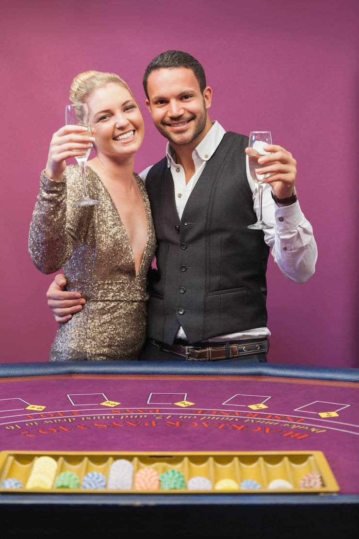 congtogel apk mobile app interface showing Liga 1 betting markets and live-dealer table options